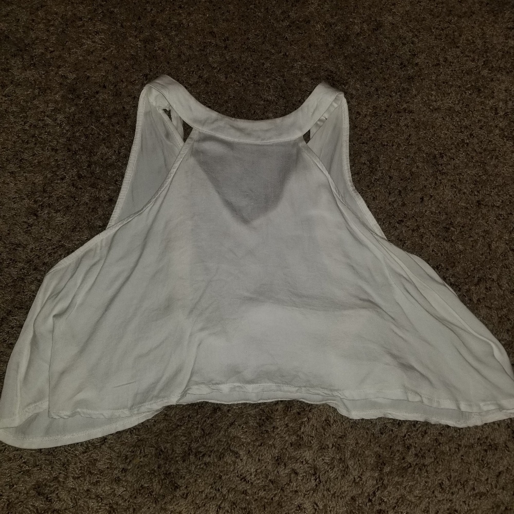 Very cute white crop top